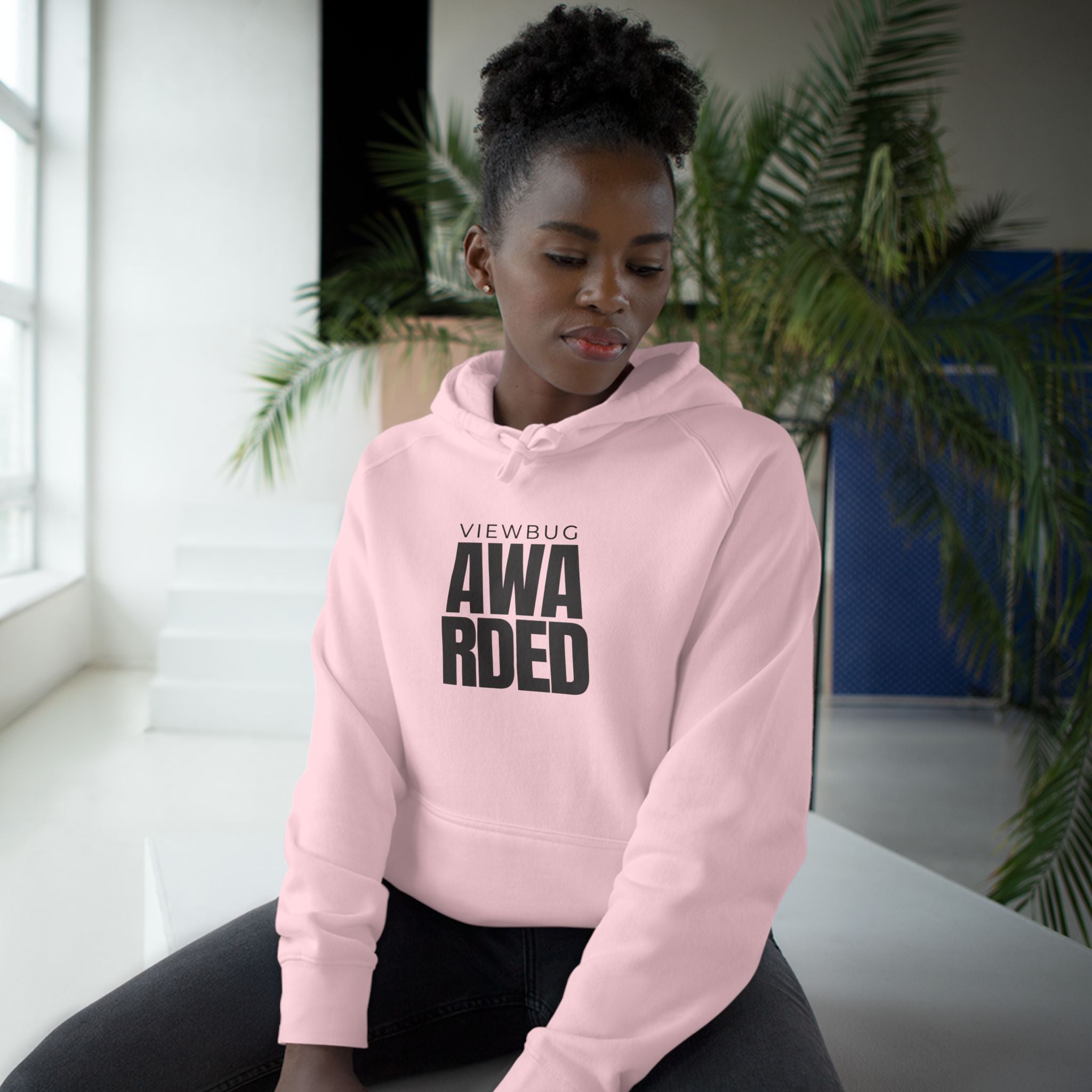 Awarderd: Unisex Supply Hoodie